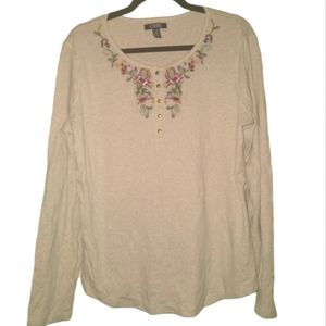 XL CHAPS embroidered top
